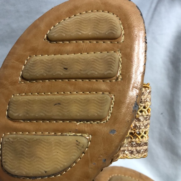 Up close brand sz 7 gold yellow and glitter heeled slides - Picture 7 of 11